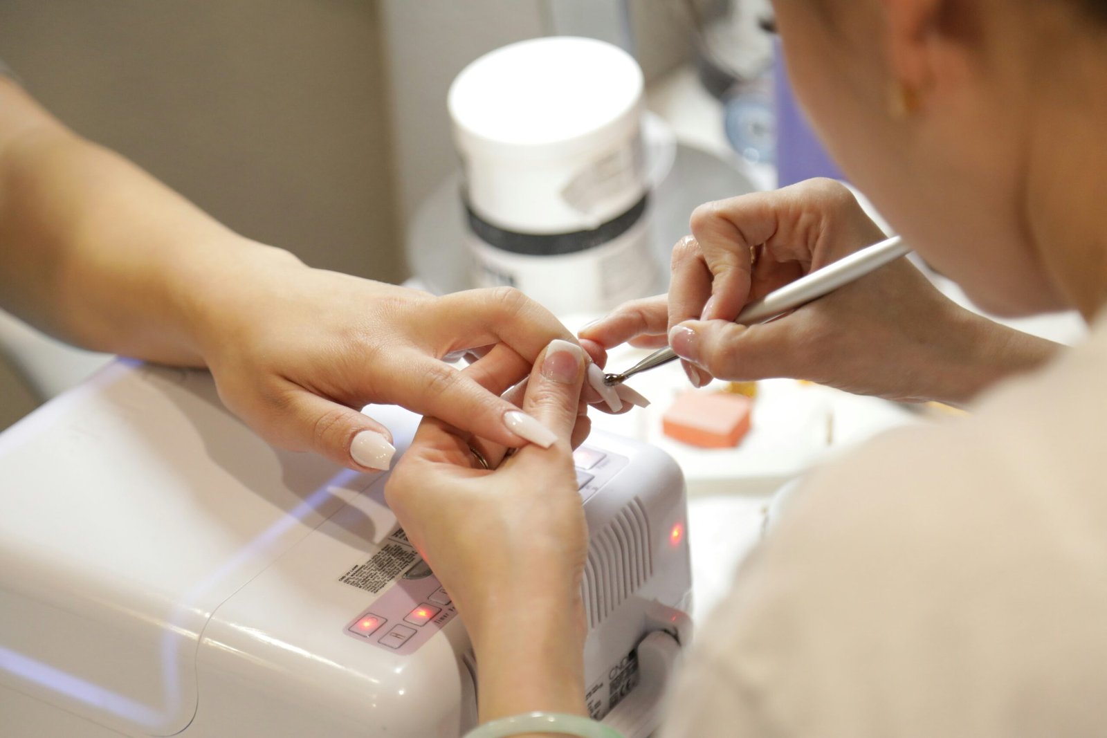 Los Beneficios de Aprender Todo sobre Uñas