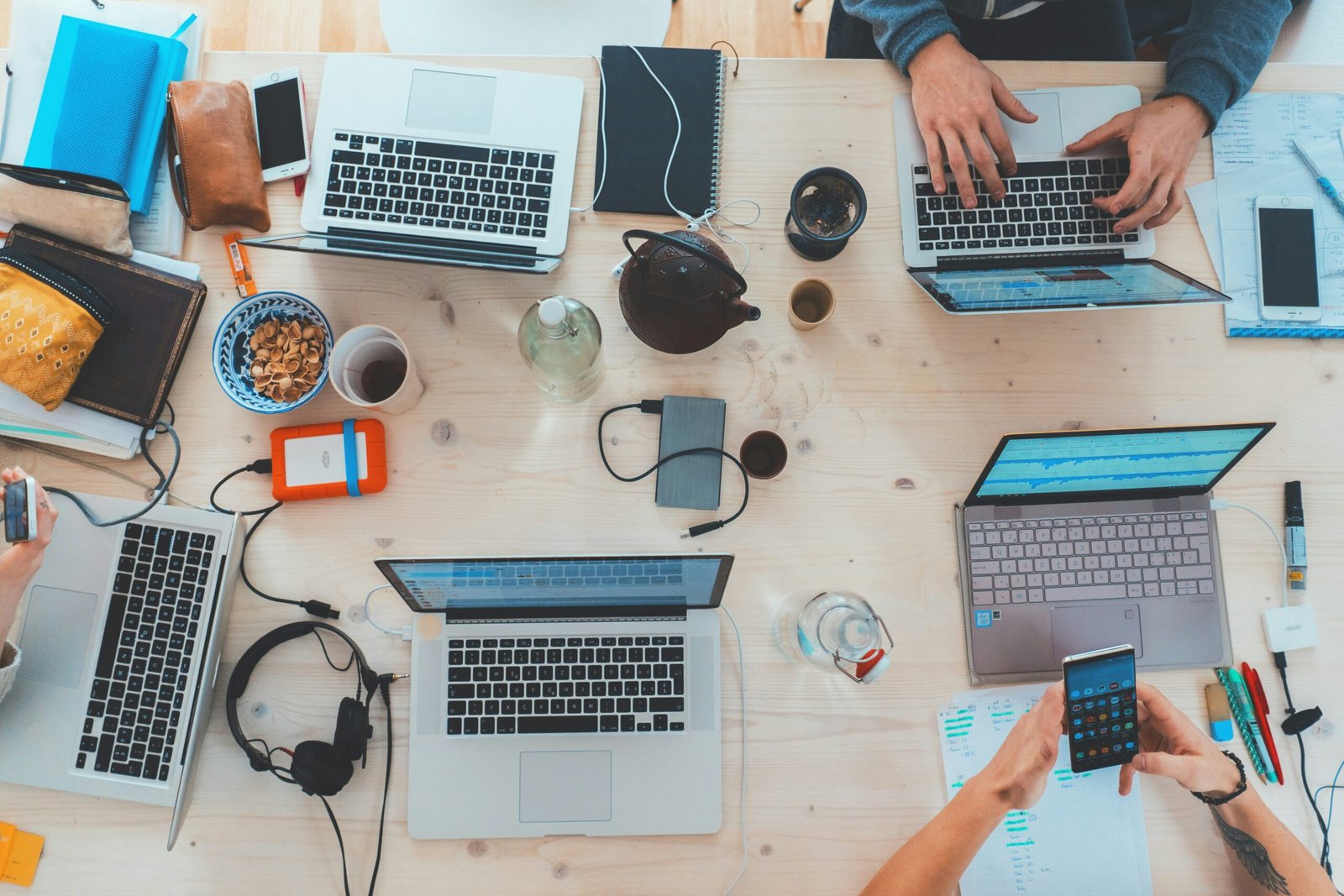 La Importancia de Aprender Herramientas Digitales Pro IA 2025